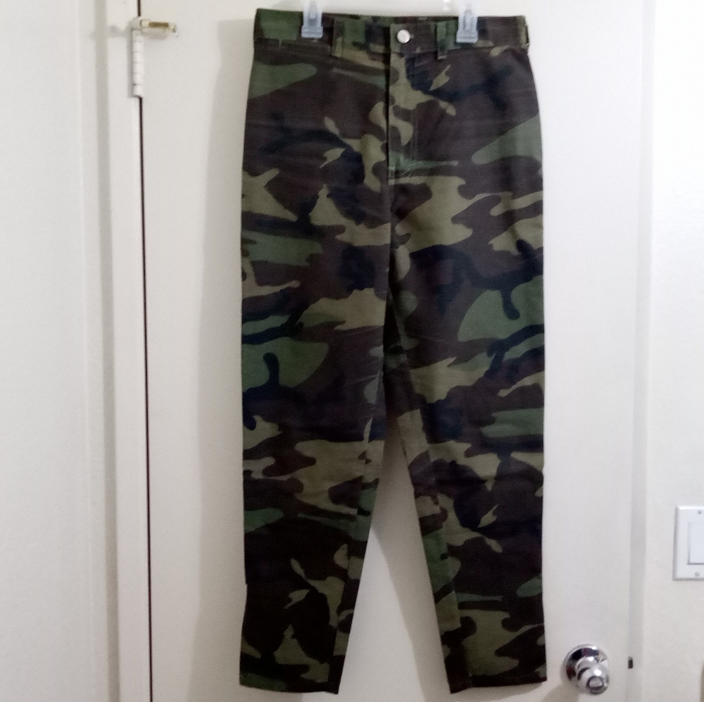 VTG 80s Women's Skinny Zip-Ankle Camo Pants